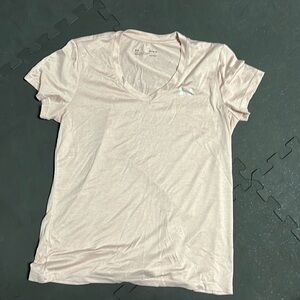 Under Armour tee